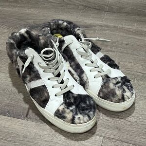 Women’s Sz 9 Vintage Havana VH Design Havanasnuggle Faux Fur Shoe Slippers